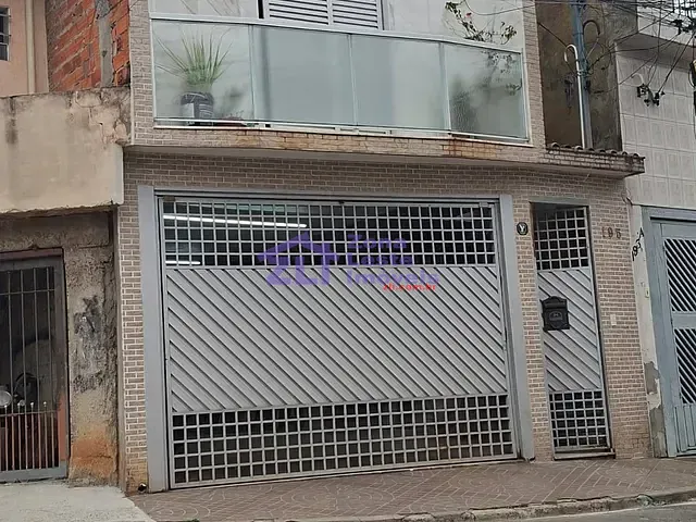 Sobrado 4 quartos e 2 banheiros, à venda, no bairro Vila Carmosina em São Paulo