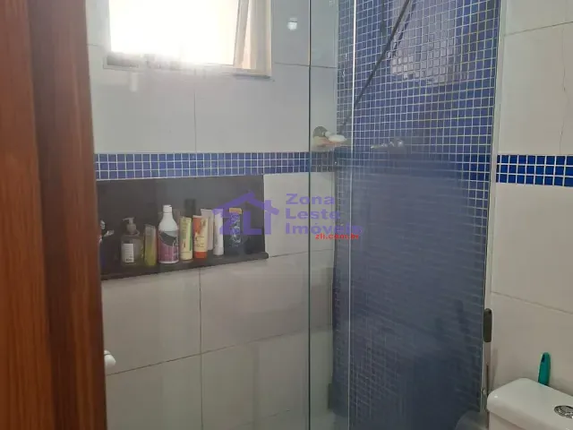 Sobrado 4 quartos e 2 banheiros, à venda, no bairro Vila Carmosina em São Paulo
