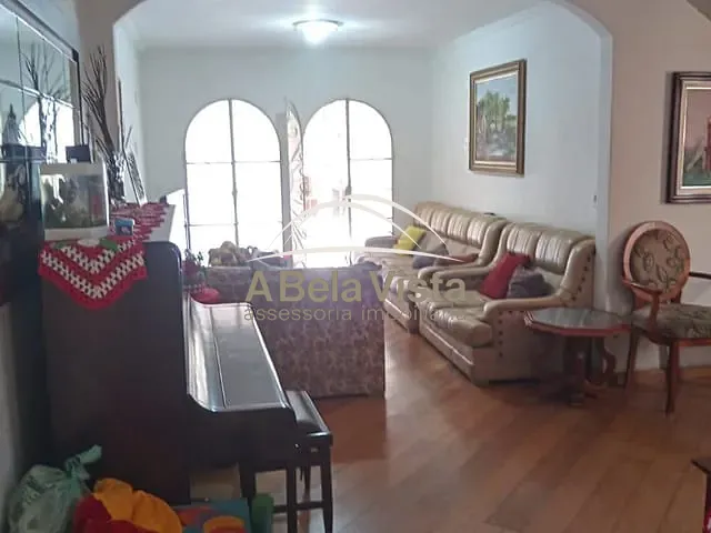 Sobrado com 226m² 4 quartos e 4 banheiros, à venda, no bairro Jardim das Flores em Osasco