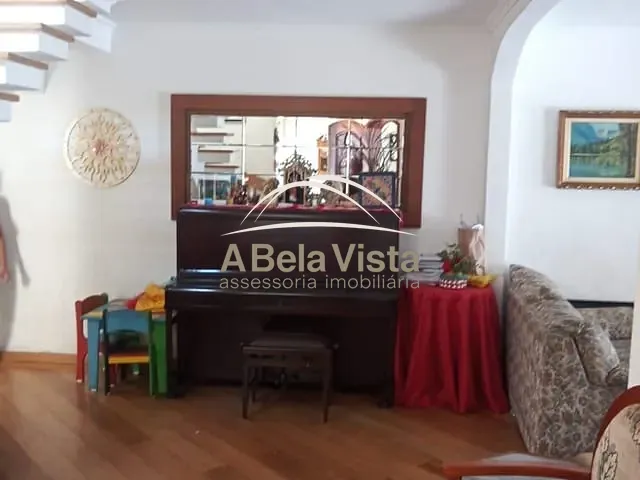 Sobrado com 226m² 4 quartos e 4 banheiros, à venda, no bairro Jardim das Flores em Osasco