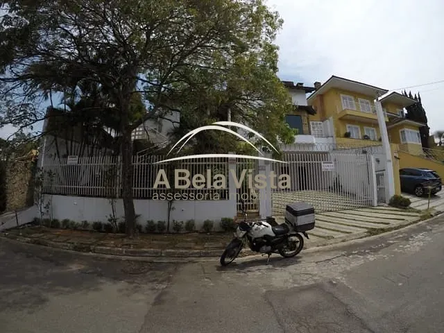 Sobrado com 530m² 4 quartos e 2 banheiros, à venda ou para alugar, no bairro Parque dos Príncipes em São Paulo