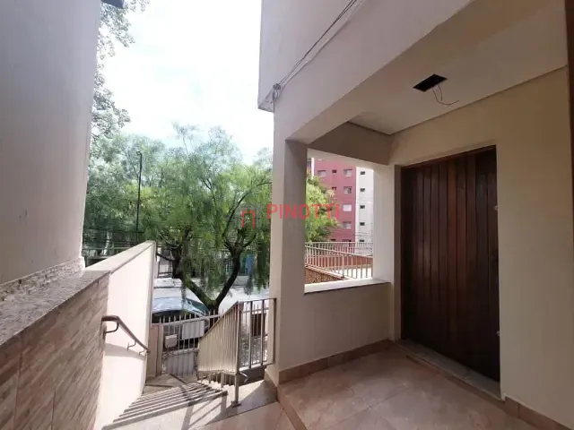 Sobrado 5 quartos e 4 banheiros, à venda ou para alugar, no bairro Jardim do Mar em São Bernardo do Campo