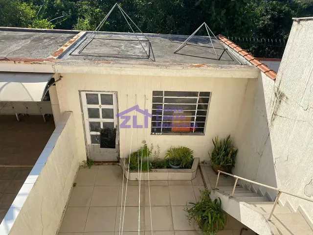 Sobrado 3 quartos e 2 banheiros, à venda, no bairro Parque São Jorge em São Paulo