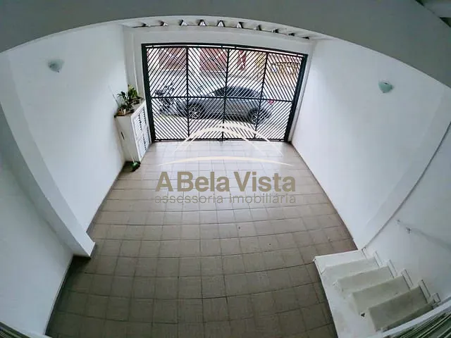 Sobrado 3 quartos e 2 banheiros, à venda, no bairro Vila Campesina em Osasco
