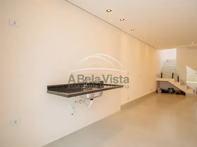 Sobrado com 100m² 3 quartos e 3 banheiros, à venda, no bairro Bela Vista em Osasco