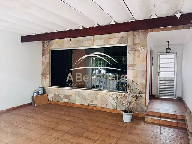 Sobrado com 198m² 3 quartos e 2 banheiros, à venda, no bairro Vila Yara em Osasco