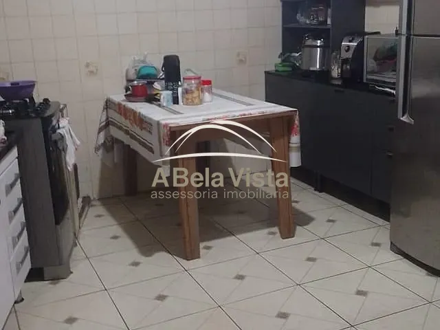 Sobrado 3 quartos e 2 banheiros, à venda, no bairro Bela Vista em Osasco