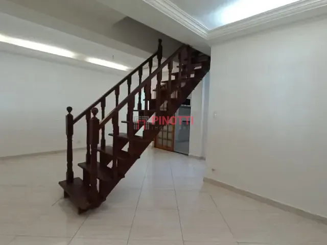 Sobrado 3 quartos e 5 banheiros, à venda, no bairro Alves Dias em São Bernardo do Campo