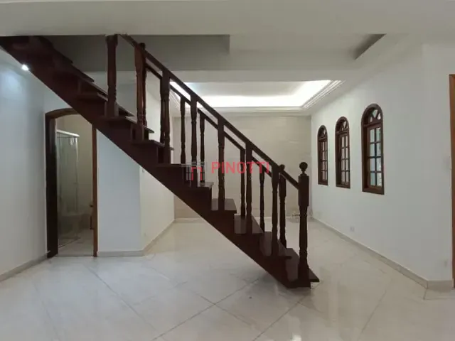 Sobrado 3 quartos e 5 banheiros, à venda, no bairro Alves Dias em São Bernardo do Campo