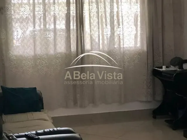 Sobrado com 162m² 4 quartos e 1 banheiro, à venda, no bairro Umuarama em Osasco
