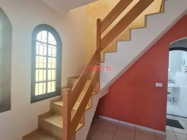 Sobrado 2 quartos e 3 banheiros, à venda, no bairro Jardim Pilar em Santo André