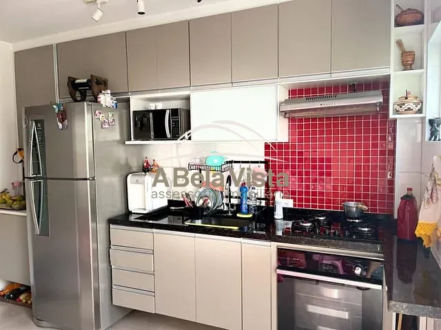 Sobrado 2 quartos e 1 banheiro, à venda, no bairro Quitaúna em Osasco