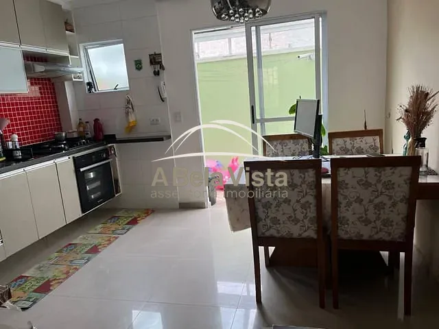 Sobrado 2 quartos e 1 banheiro, à venda, no bairro Quitaúna em Osasco