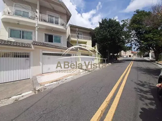 Sobrado com 130m² 3 quartos e 1 banheiro, à venda, no bairro Vila Campesina em Osasco