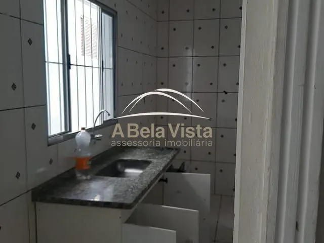 Sobrado 3 quartos e 1 banheiro, para alugar, no bairro Jardim Roberto em Osasco
