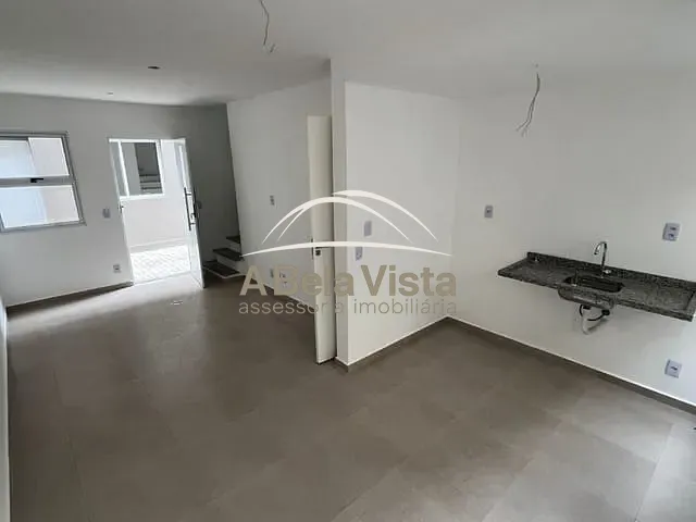 Sobrado 2 quartos e 1 banheiro, à venda, no bairro Mutinga em Osasco