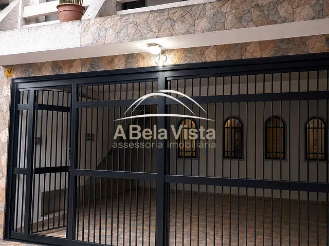 Sobrado com 125m² 4 quartos e 3 banheiros, à venda, no bairro Cidade das Flores em Osasco