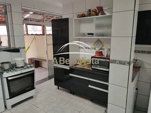 Sobrado 3 quartos e 1 banheiro, à venda, no bairro Quitaúna em Osasco