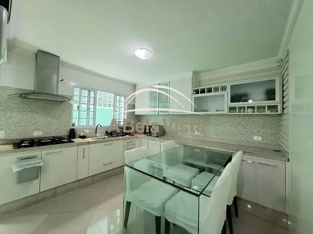Sobrado com 200m² 3 quartos e 3 banheiros, à venda, no bairro Jardim Arpoador em São Paulo