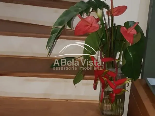 Sobrado com 125m² 3 quartos e 2 banheiros, à venda, no bairro Cidade das Flores em Osasco