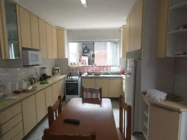 Sobrado 3 quartos e 2 banheiros, à venda ou para alugar, no bairro Assunção em São Bernardo do Campo