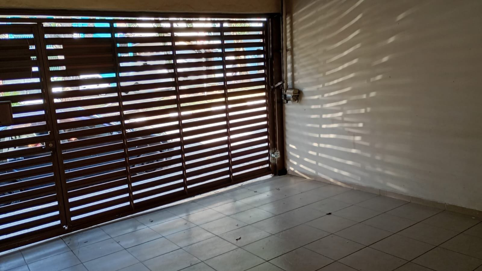 Sobrado à venda com 3 quartos, 120m² - Foto 1