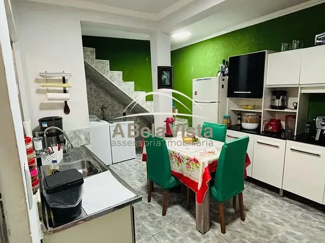 Sobrado com 130m² 3 quartos e 1 banheiro, à venda, no bairro Munhoz Júnior em Osasco