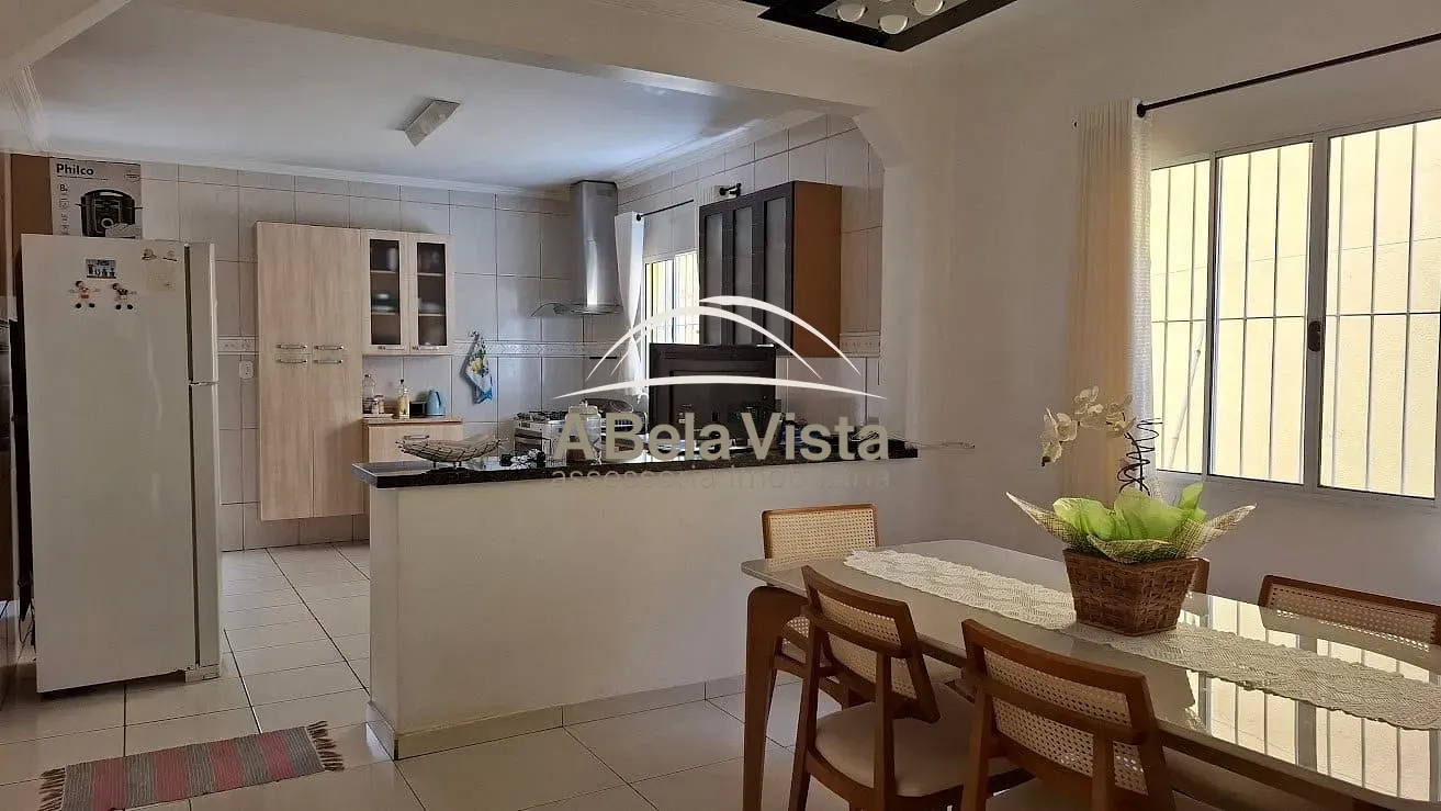 Sobrado, 3 quartos, 234 m² - Foto 1