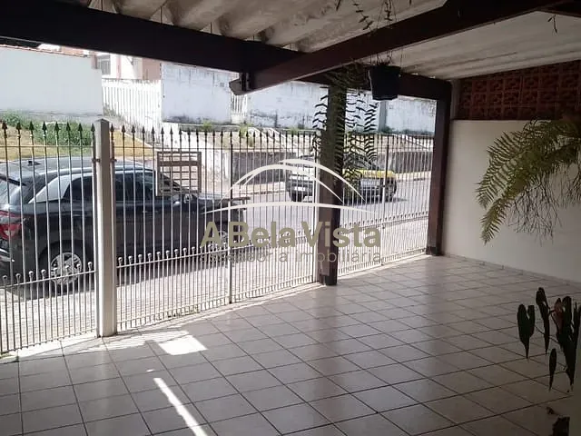 Sobrado com 191m² 5 quartos e 3 banheiros, à venda, no bairro Quitaúna em Osasco