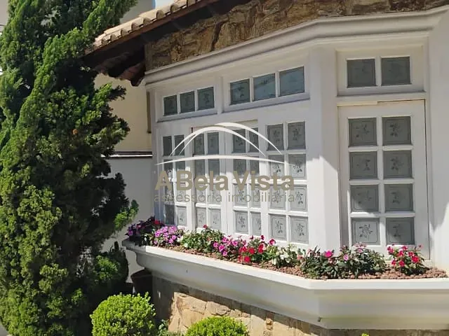 Sobrado com 250m² 3 quartos e 1 banheiro, à venda, no bairro Bela Vista em Osasco
