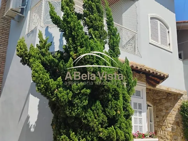 Sobrado com 250m² 3 quartos e 1 banheiro, à venda, no bairro Bela Vista em Osasco