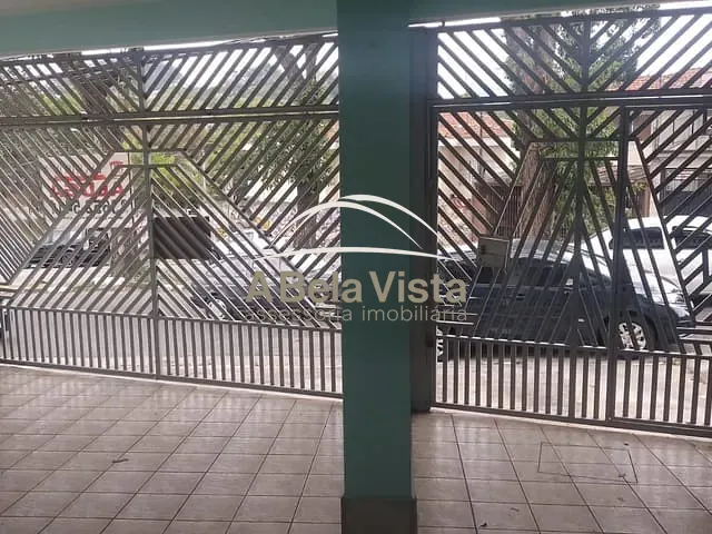 Sobrado com 236m² 4 quartos e 3 banheiros, à venda, no bairro Vila Osasco em Osasco