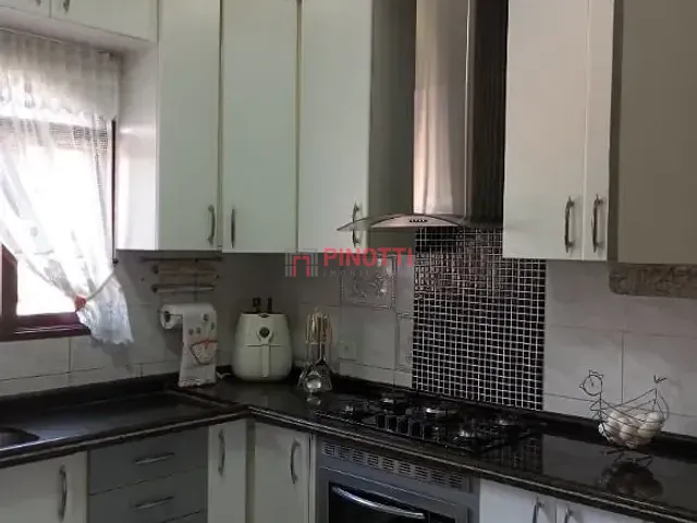 Sobrado 3 quartos e 5 banheiros, à venda, no bairro Jardim Las Vegas em Santo André