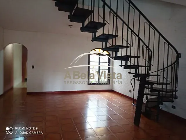 Sobrado 2 quartos e 3 banheiros, para alugar, no bairro Centro em Osasco