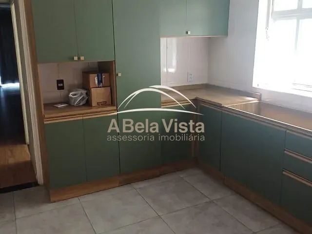 Sobrado 3 quartos e 1 banheiro, à venda, no bairro Umuarama em Osasco