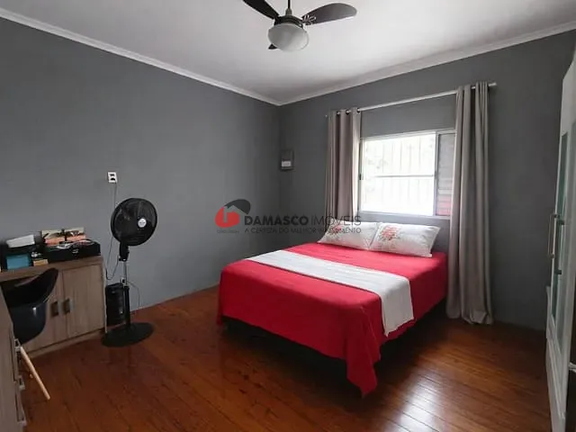 Sobrado 5 quartos e 2 banheiros, à venda, no bairro Santa Paula em São Caetano do Sul