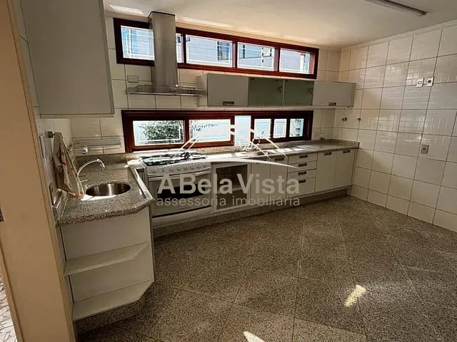 Sobrado com 536m² 4 quartos e 4 banheiros, à venda, no bairro Adalgisa em Osasco
