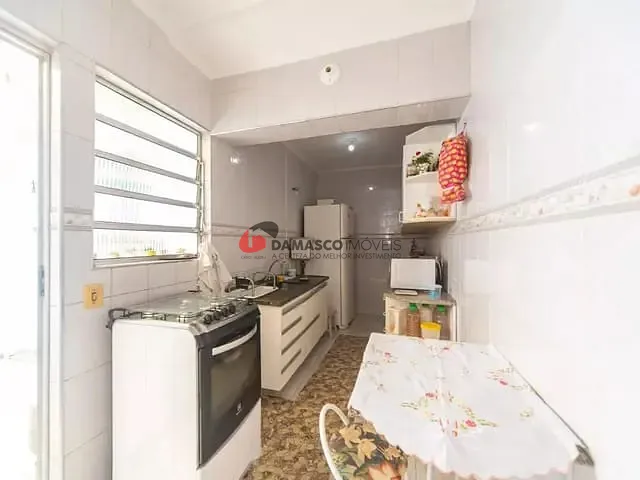 Sobrado 2 quartos e 2 banheiros, à venda, no bairro Vila Scarpelli em Santo André