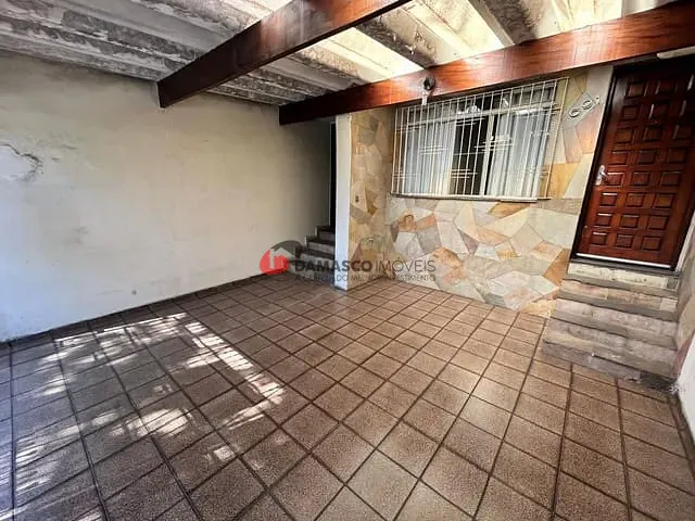 Sobrado com 130m² 3 quartos e 2 banheiros, à venda, no bairro Olímpico em São Caetano do Sul