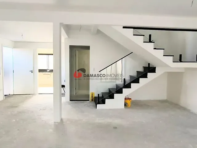 Sobrado 3 quartos e 4 banheiros, à venda, no bairro Olímpico em São Caetano do Sul