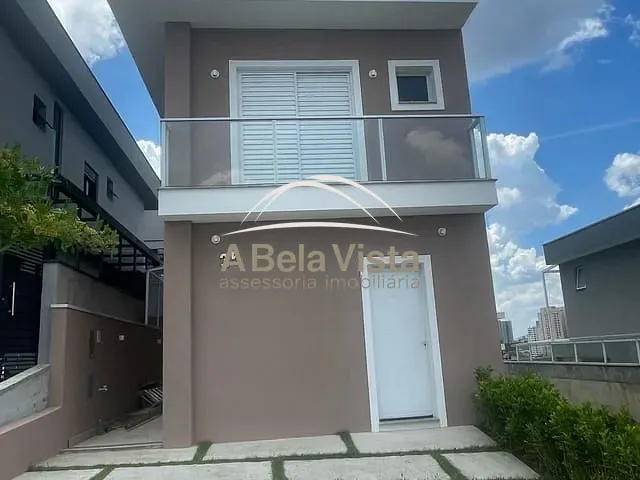 Sobrado com 129m² 3 quartos e 2 banheiros, à venda, no bairro Jardim Semiramis em Cotia