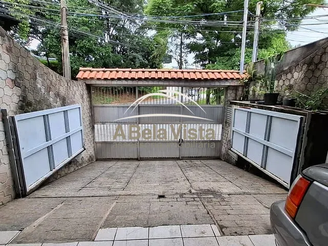 Sobrado 3 quartos e 1 banheiro, para alugar, no bairro km 18 em Osasco