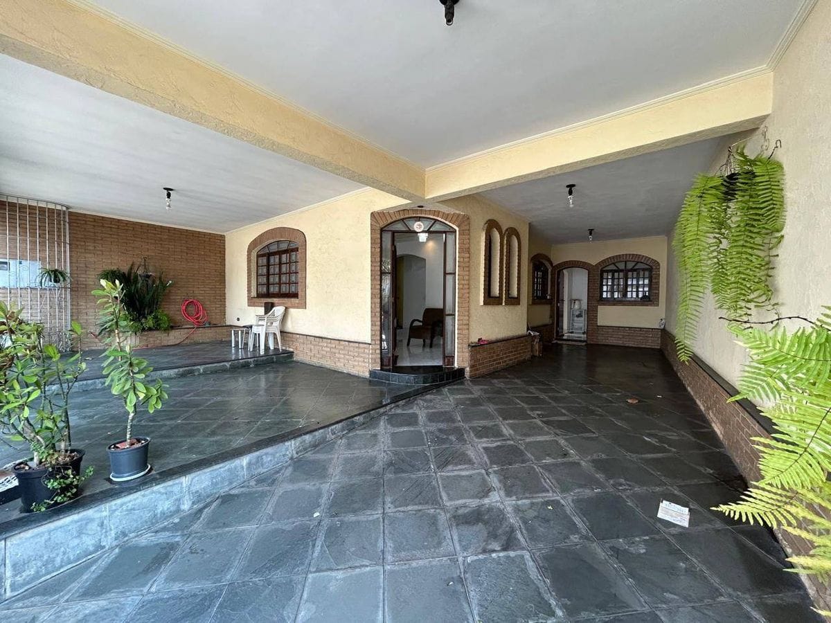 Sobrado a venda, 3 dorm, 4 vagas