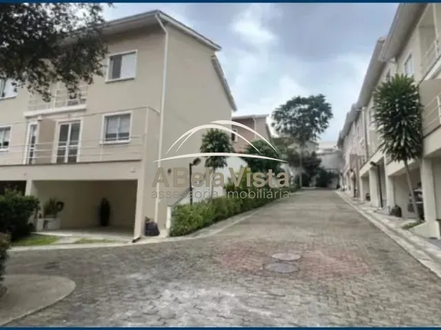Sobrado 2 quartos e 1 banheiro, à venda, no bairro Vila São Silvestre em São Paulo