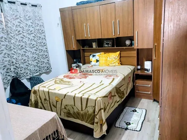 Sobrado 3 quartos e 2 banheiros, à venda, no bairro Vila Antônio Augusto Luiz em Caçapava