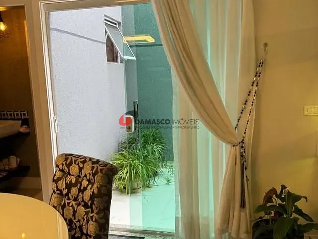 Sobrado 3 quartos e 4 banheiros, à venda, no bairro Olímpico em São Caetano do Sul
