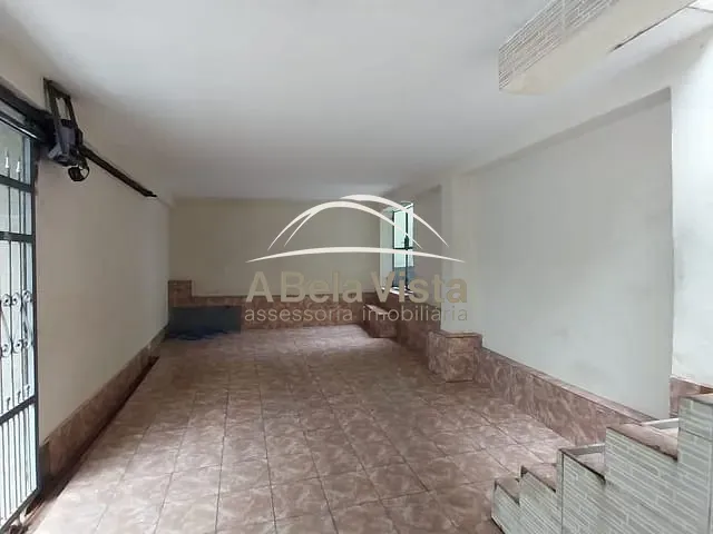 Sobrado com 262m² 3 quartos e 1 banheiro, à venda, no bairro Bela Vista em Osasco