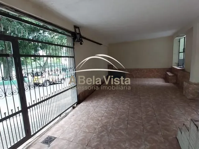 Sobrado com 262m² 3 quartos e 1 banheiro, à venda, no bairro Bela Vista em Osasco
