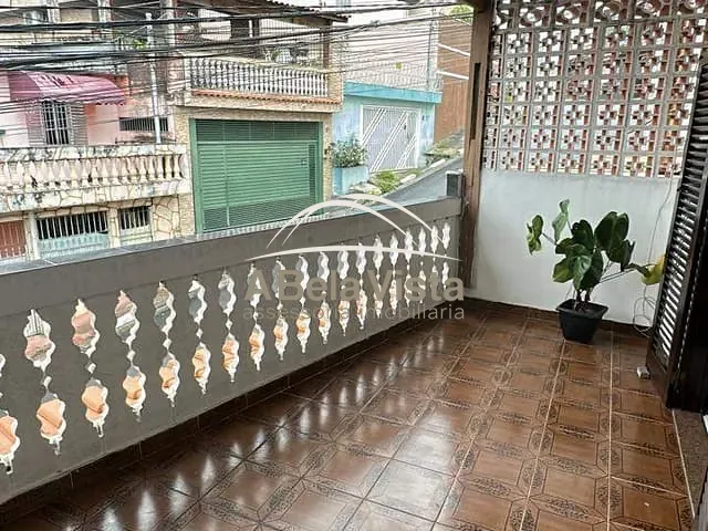 Sobrado 4 quartos e 3 banheiros, à venda, no bairro Vila Yolanda em Osasco