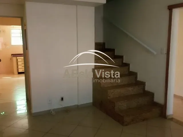 Sobrado 4 quartos e 1 banheiro, para alugar, no bairro Cidade das Flores em Osasco